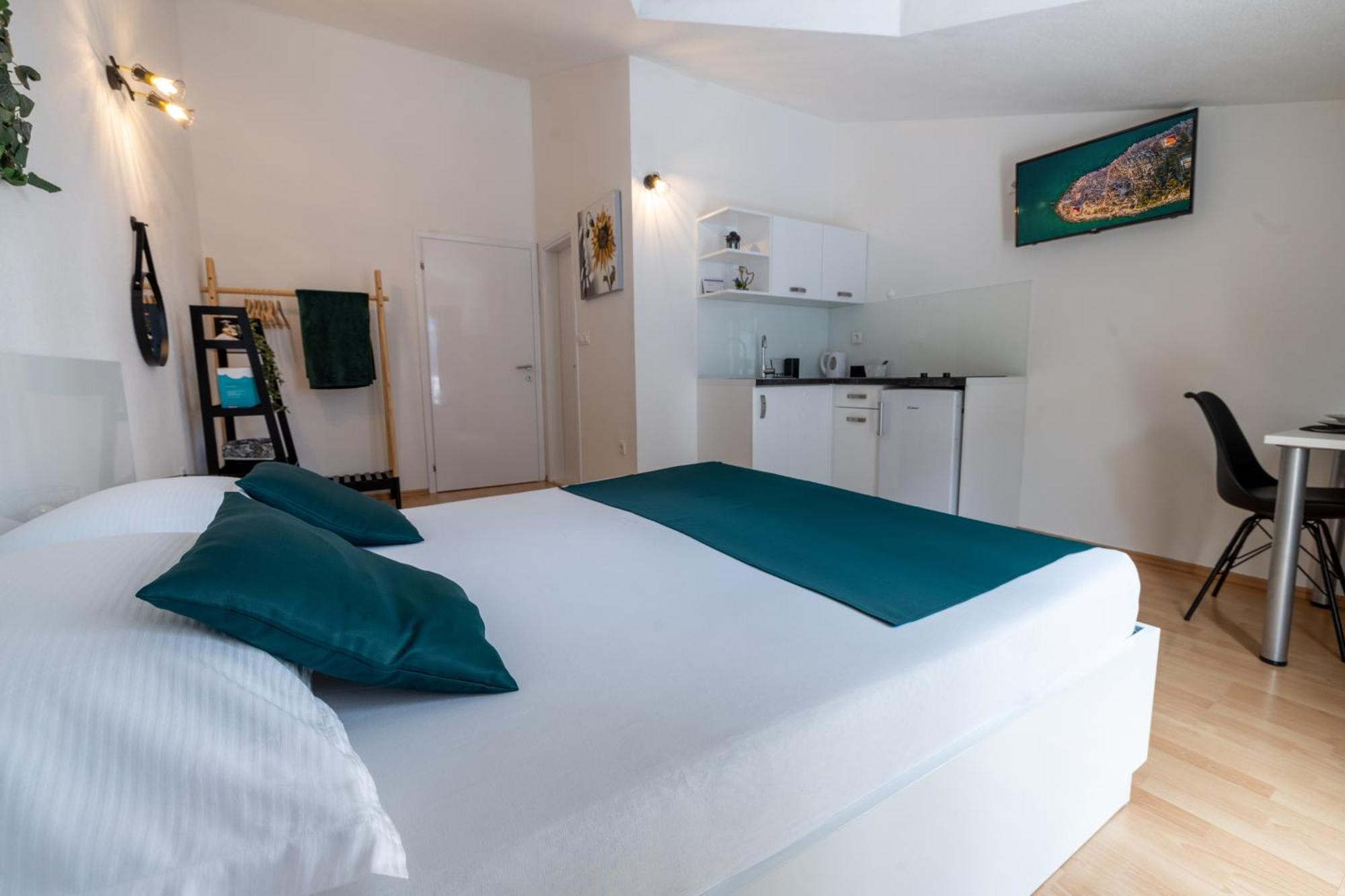 Apartments Rasic Makarska Exterior photo